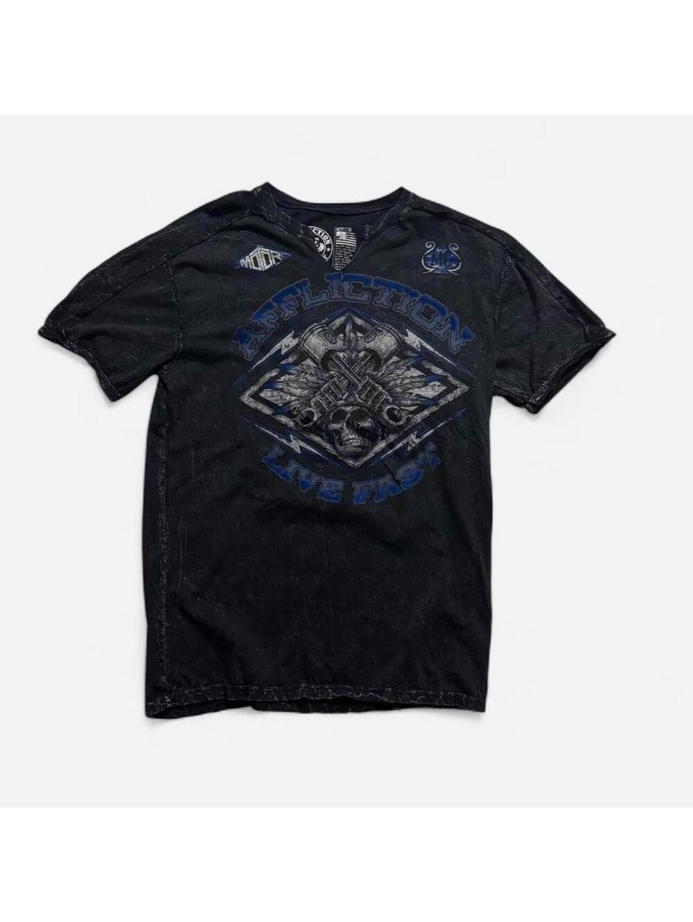 Affliction Men's Black and Grey Tshirt